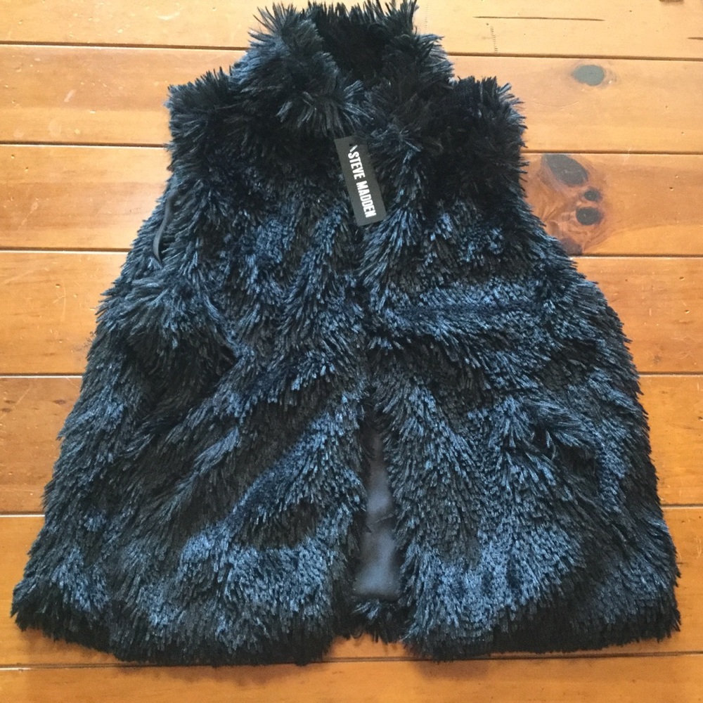 STEVE MADDEN FAUX FUR VEST